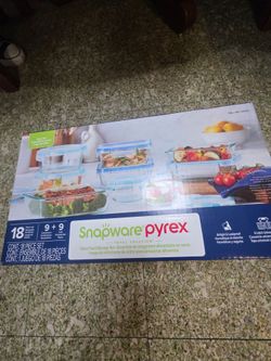 Snapware Pyrex 18-Piece Glass Food Storage Set