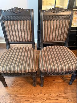 4 Dining Room Chairs