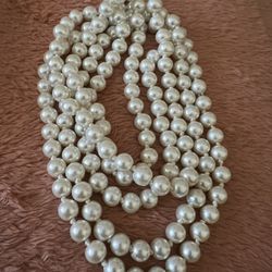 Vintage Long Beautiful pearls Heavy Neck Necklace