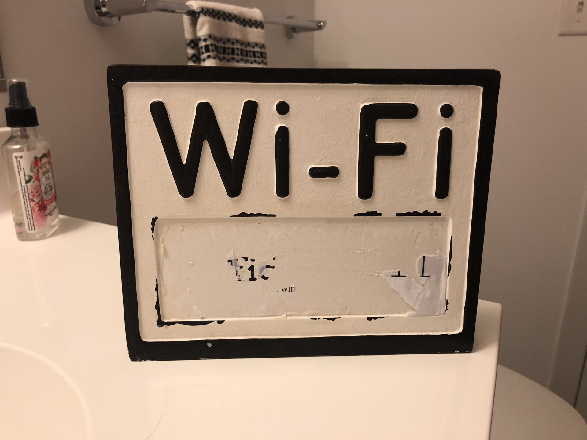 FREE - Cute Wi-Fi Sign (For Pickup Only)