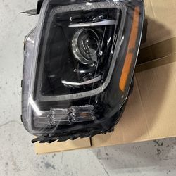 2020 2021 2022 KIA Telluride Headlight Headlamp Left Driver Side LH Original Used 