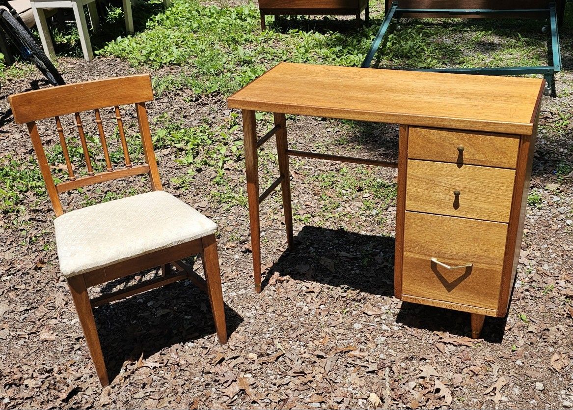 Mid Century MCM Desk