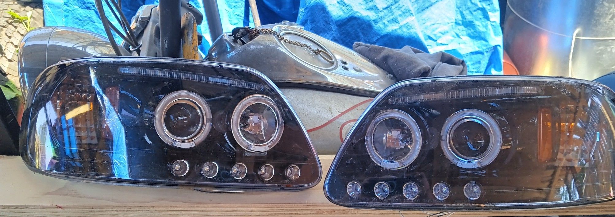 Headlights 97 Through 2004 F150