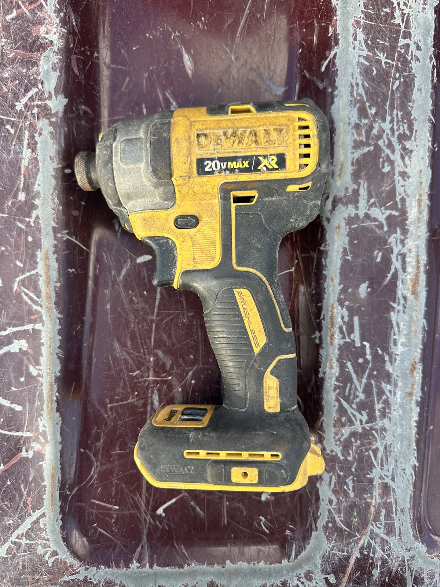 Defective DeWalt 1/4 Impact Driver 