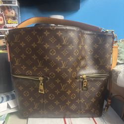 Authentic Louis Vuitton Melie Purse