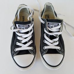 CONVERSE Size 2