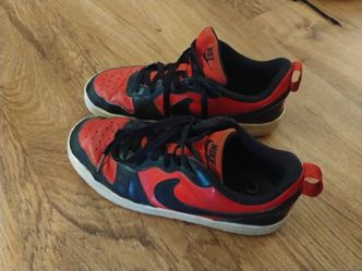 Nike Court Borough Low