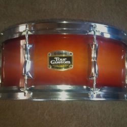 Yamaha Tour Custom Air Seal Maple Snare Drum 14" x 6"