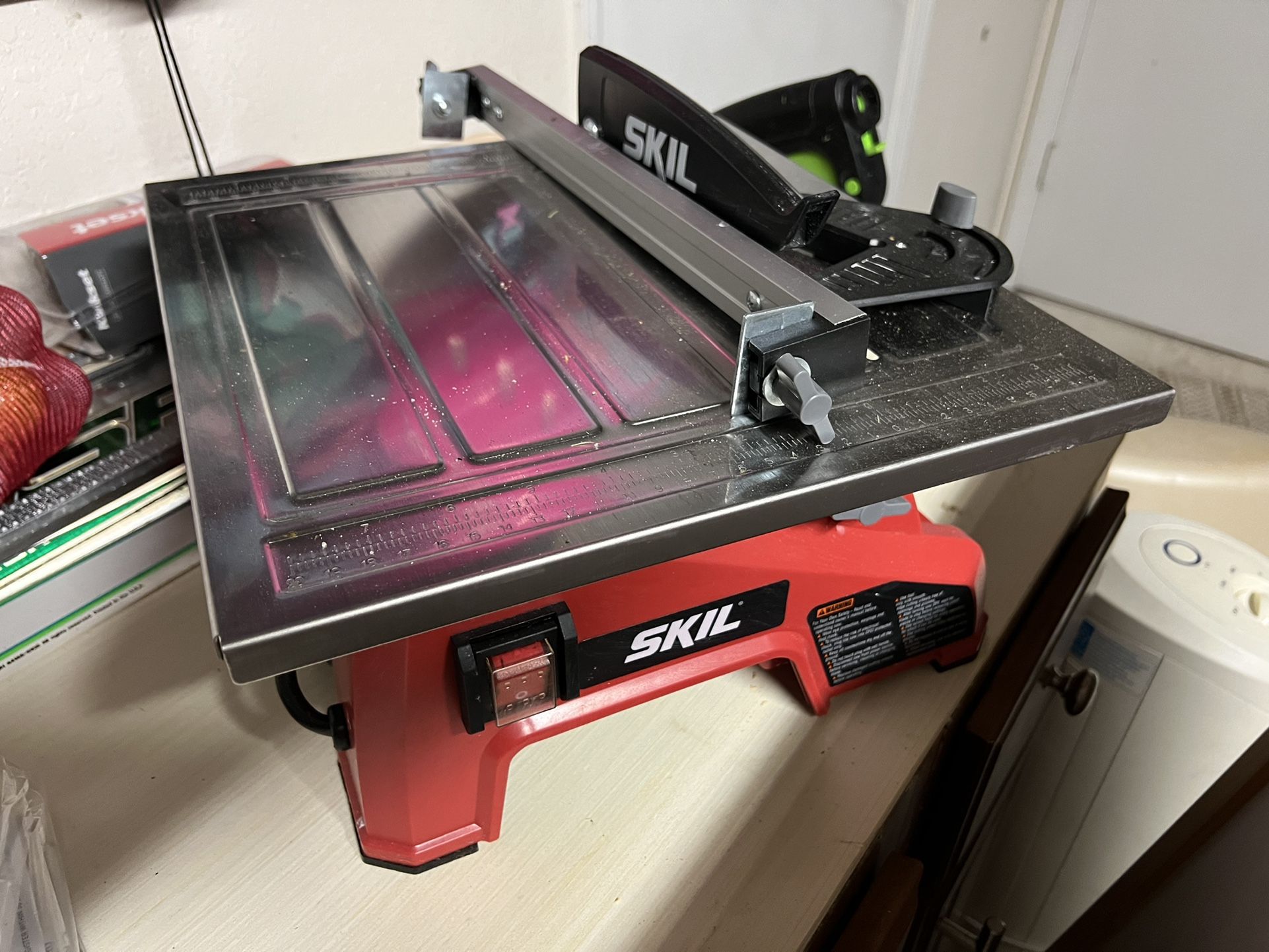 SKIL Tile Saw + Extra Blade