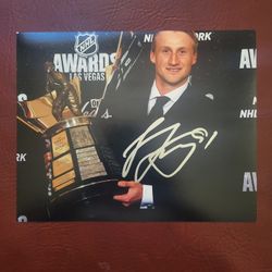 Steven Stamkos signed photo 