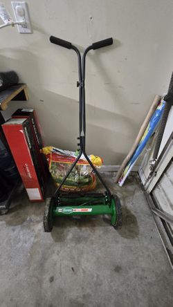 Scotts Manual Walk Reel Lawn Mower