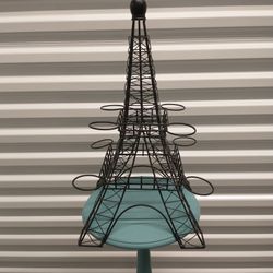 Eiffel Tower Cupcake Holder