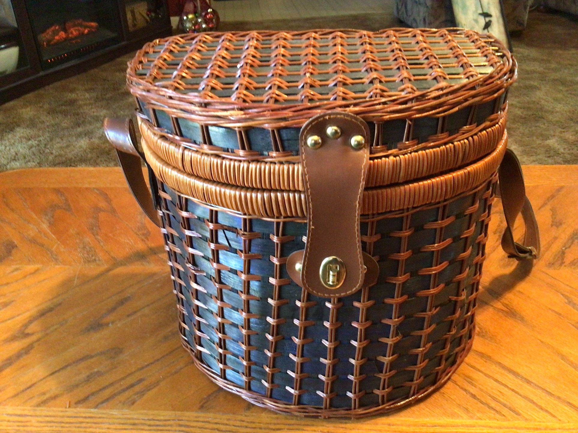 Wicker Picnic Basket, Fishing Creel Basket, Multifunctional Basket With Imitation Leather Shoulder Strap