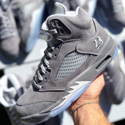 Jordan Retro 5 Wolf Grey Size 9 9.5 10 10.5 & 12