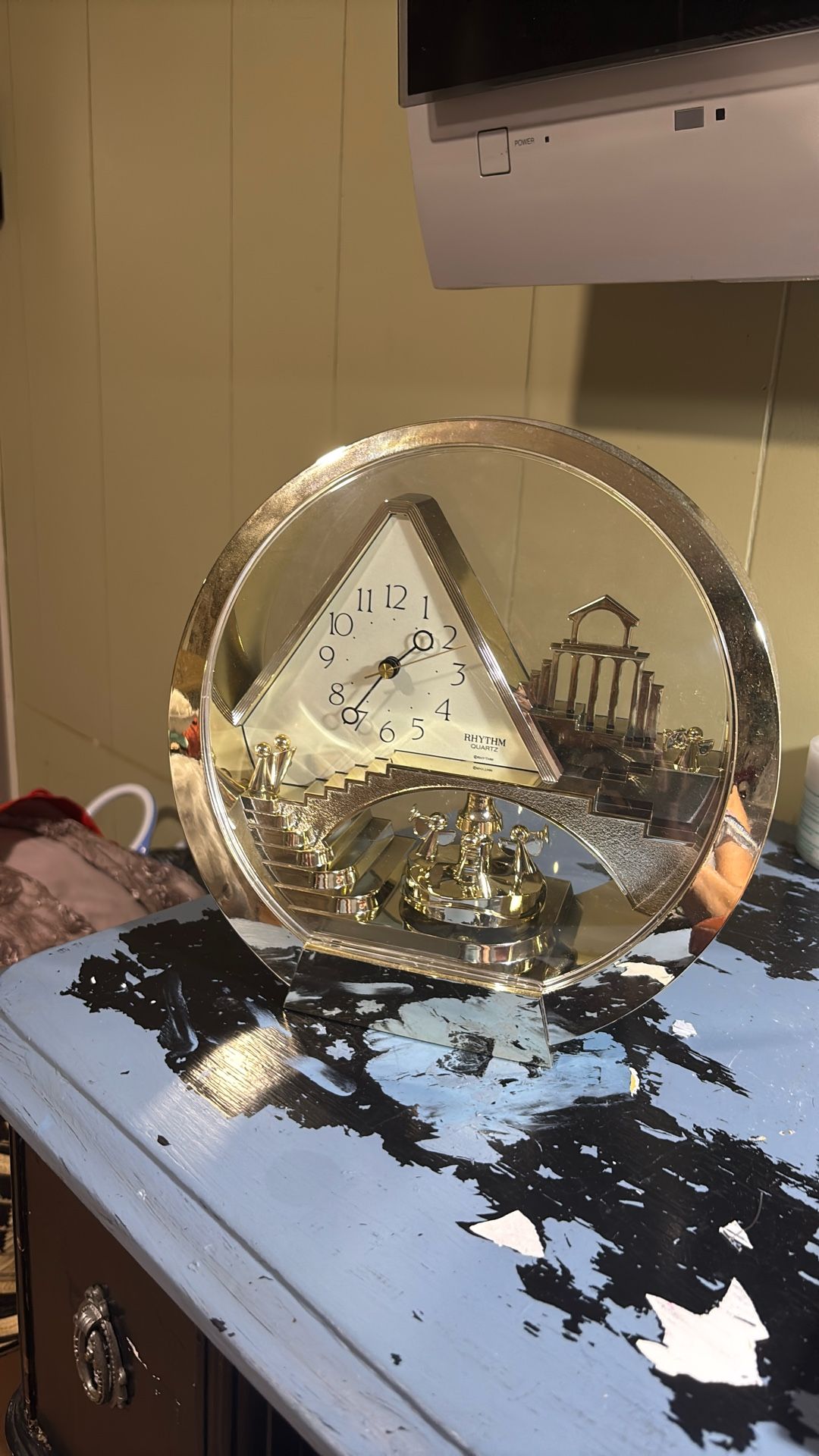 RHYTHM CLOCK PYRAMID