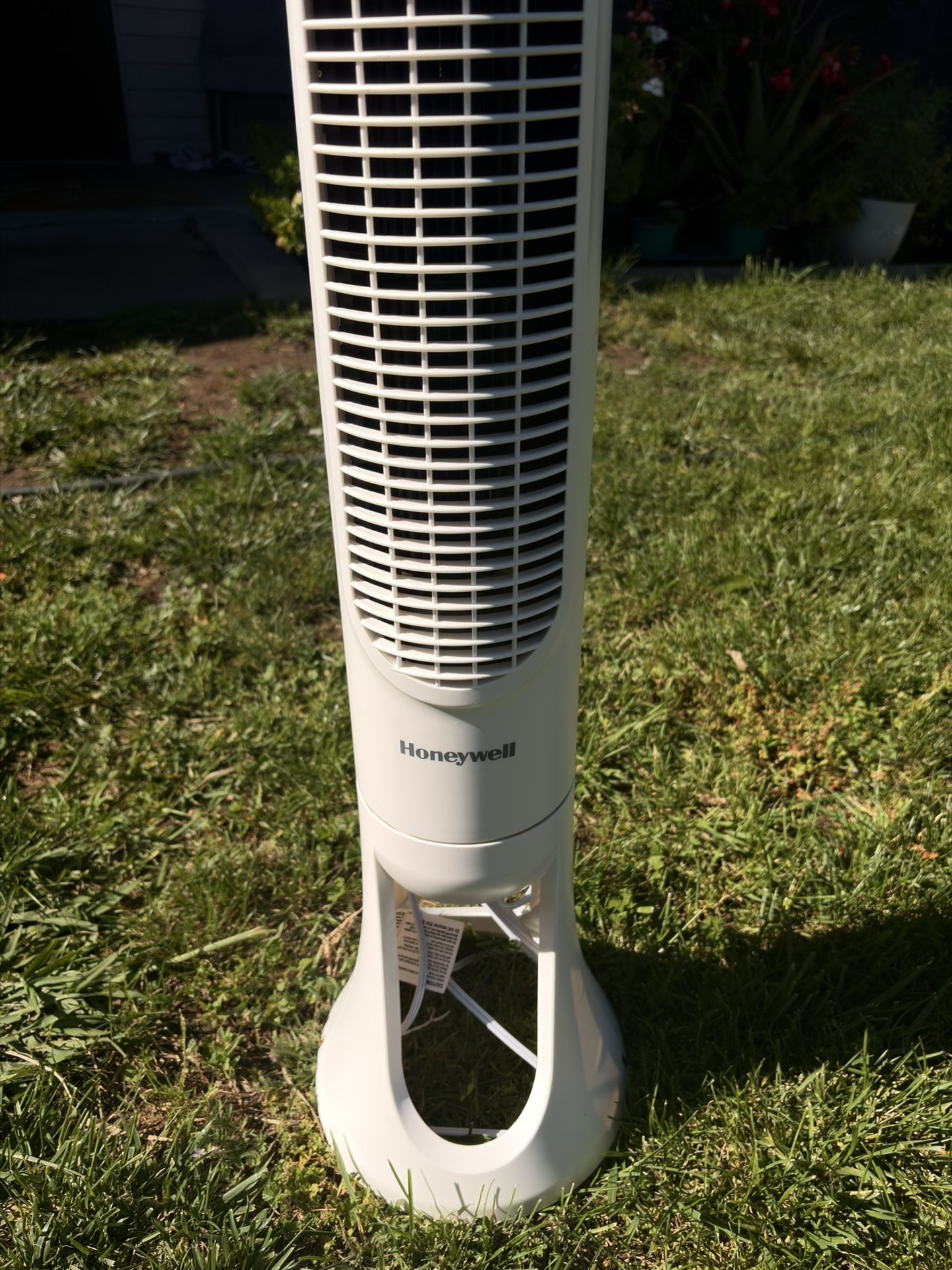 Honey Well Tower Fan