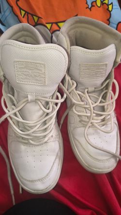 $12 Levi's White High Top Sneakers size 4.5