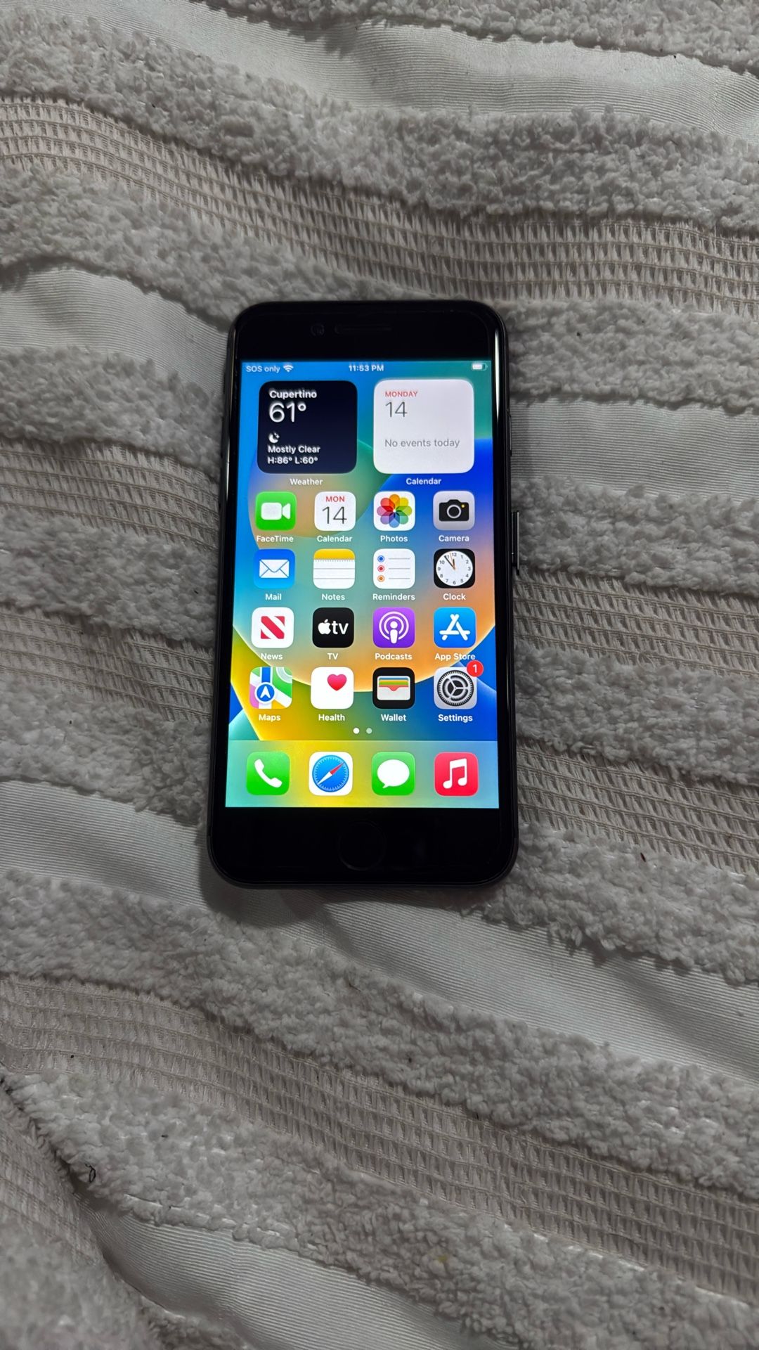 iPhone 8 64gb Black, Fully Unlocked, Can Be Used With All Carriers