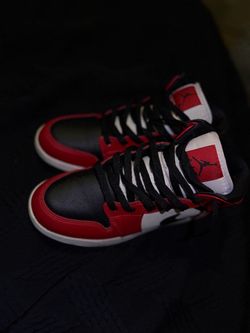 Air Jordan 1 Mid  “Chicago”  $100