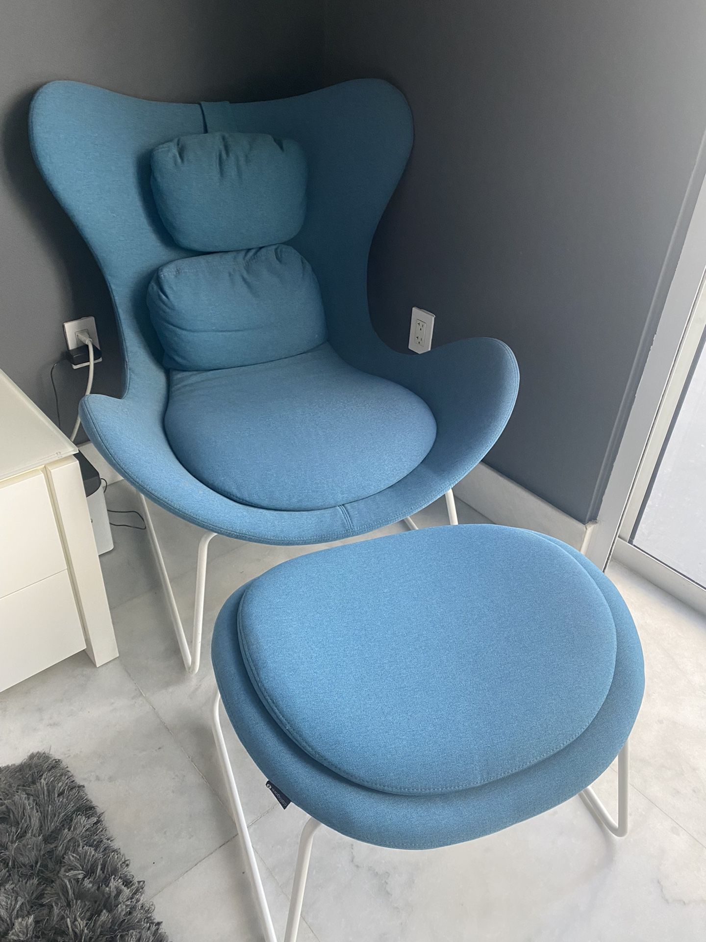 Calligaris Lazy Chair And Ottoman