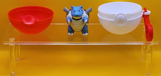 1999 Nintendo pokemon Blastoise Burger King figure 2-1/4"  W/ Pokeball