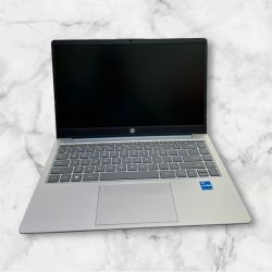 HP LAPTOP, i3   8/256GB