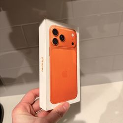 iPhone 17 Pro max MINT Cosmic Orange 256GB