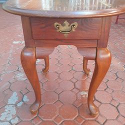 Small Lamp Table 