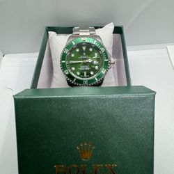 Brand New Green Face / Green Bezel / Silver Band Designer Watch With Box! 