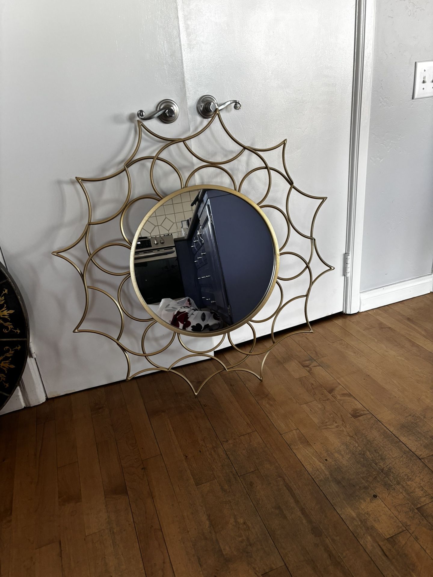 Gold sun mirror 35in x 35in (25$)