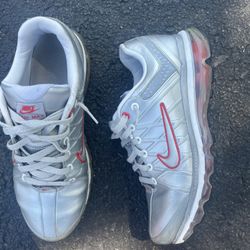 Nike Shoes Size 10