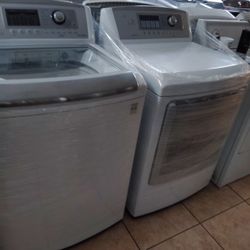 L.G WASHER AND DRYER WORKS GREAT 