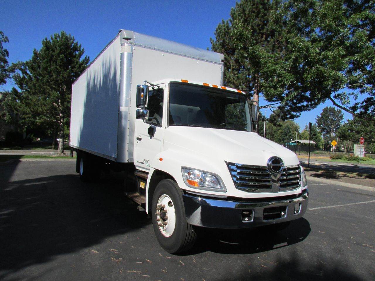 2008 Hino 268