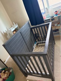 Crib for Babies and Toddlers FREE