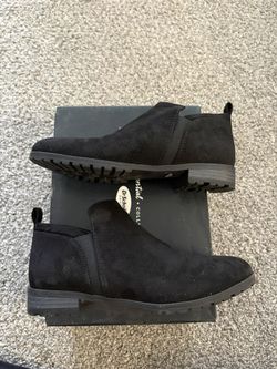 Dr. School’s NEW SHOES SIZE 6