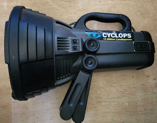 Cyclops flashlight 15 million candlepower