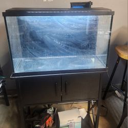 30 gallon fish tank with stand