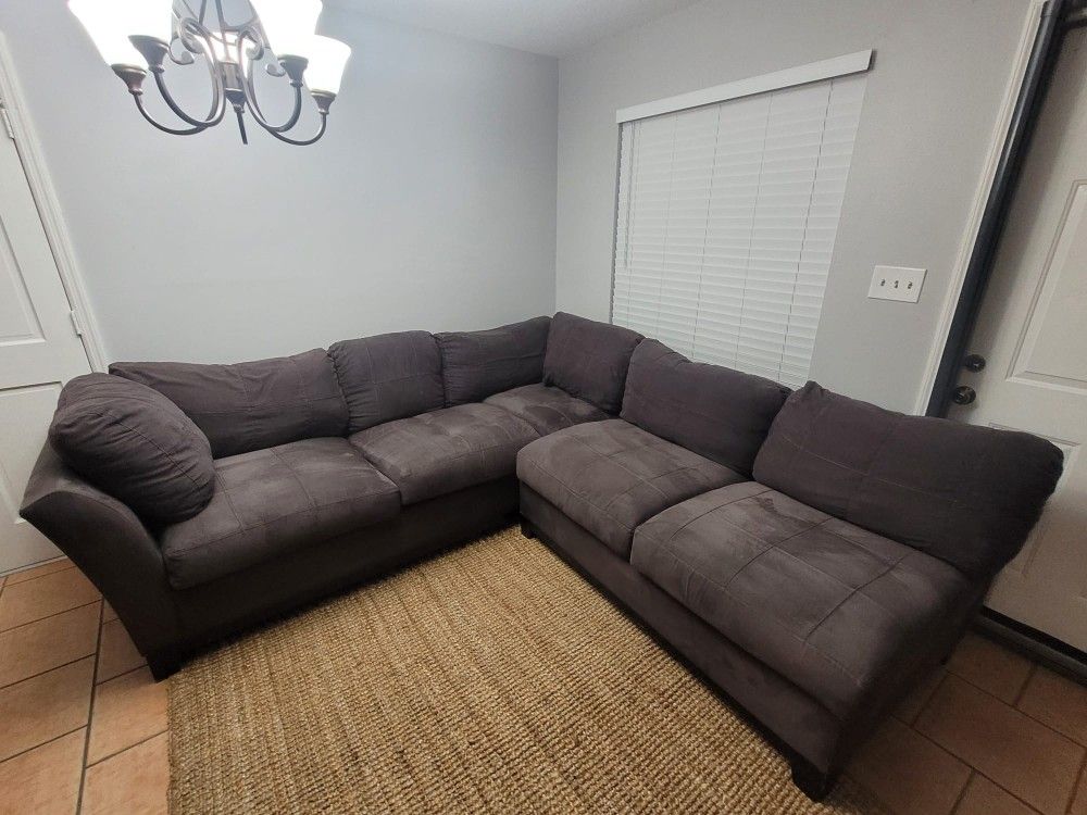 Grey Cindy Crawford Sectional $300