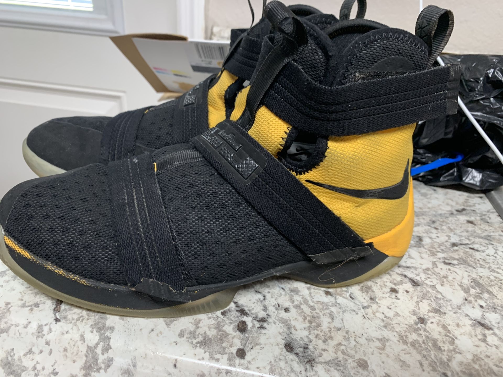 Nike Boy’s sneakers