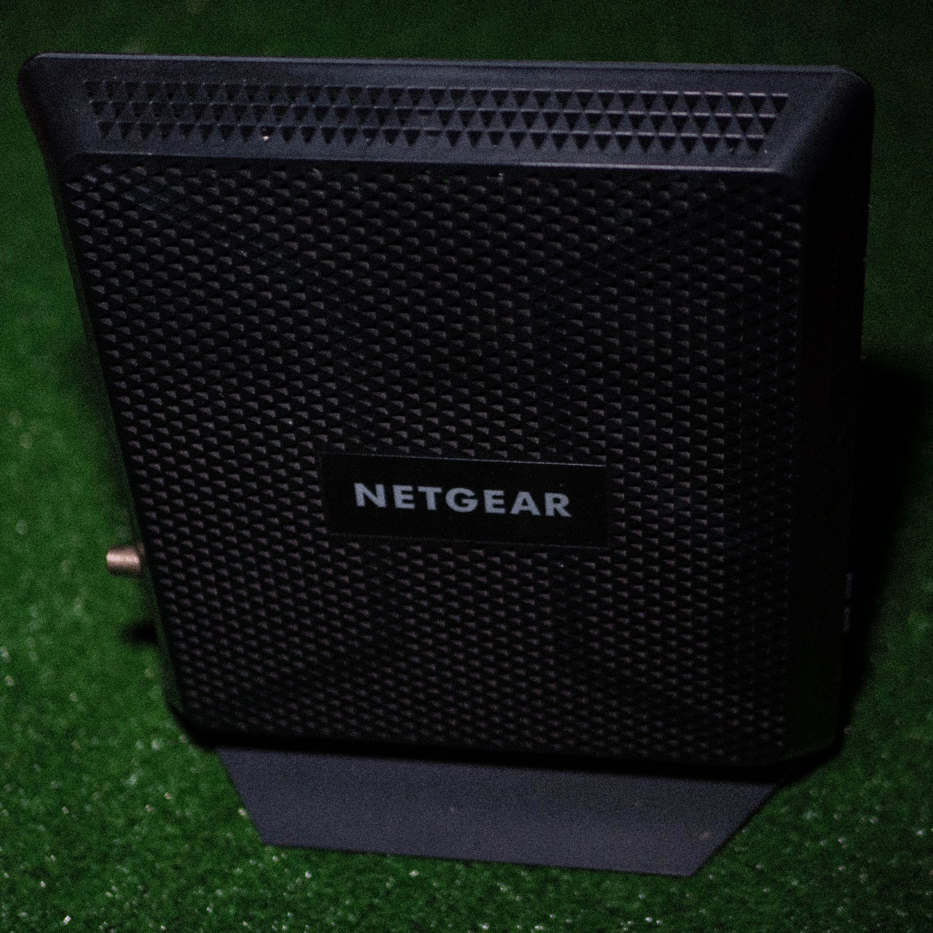 NETGEAR NightHawk AC 1900 WiFi Router