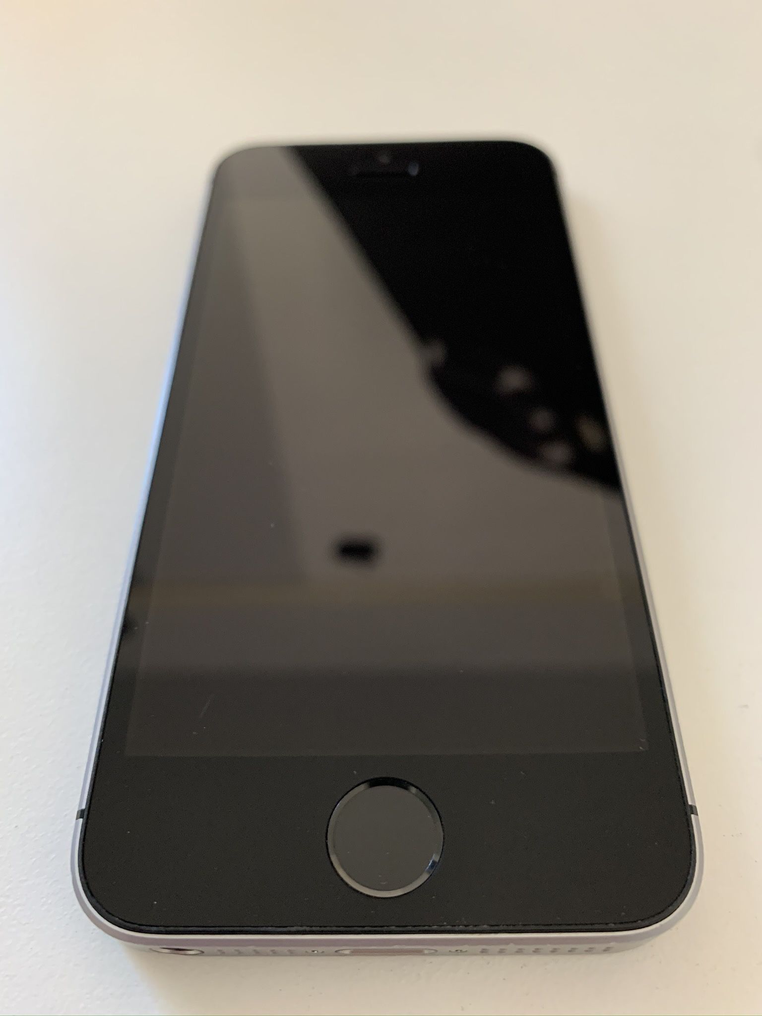 AT&T iPhone SE 1st Generation GSM Unlocked