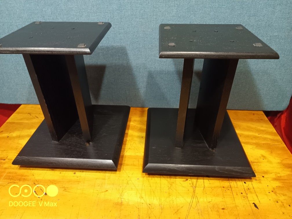 Speakers Stands Like New!