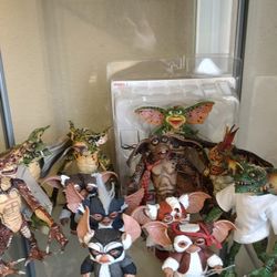NECA GREMLINS ACTION FIGURES LOT 