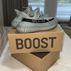 Yeezys Boost 350 V2 