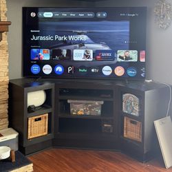 Corner TV/media center