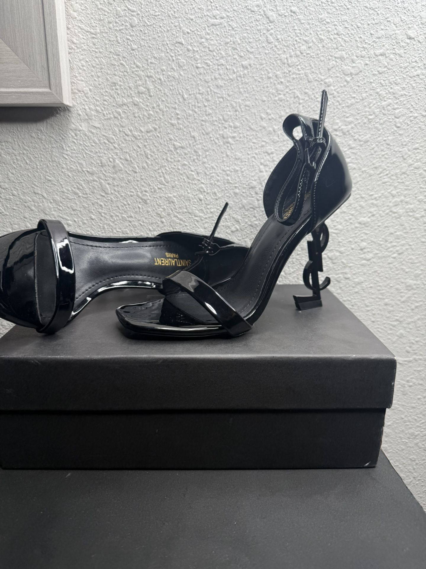 saint Laurent Paris black