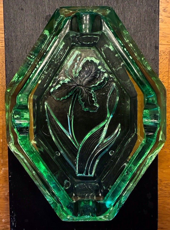 Vintage Tiara Indiana Glass Ashtray Embossed Iris Flower Diamond Green Heavy
