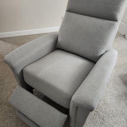 Recliner- Clean Good Condition 
