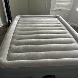 Intex Queen Air Mattress with Built-In Electric Pump – Like New