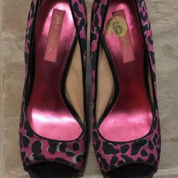 Betsy Johnson Pink Black Leopard Print Heels Size 9
